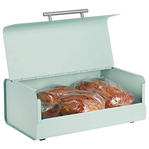 mDesign Panera de metal – Elegante contenedor para pan con estilo vintage – Caja de almacenaje con tapa para guardar productos horneados y mucho más – verde menta