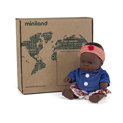 Miniland Set de regalo: Muñeca bebé con rasgos africanos y conjunto de ropita con accesorios. (31201) , color/modelo surtido