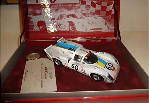 FLY. Lola T70 MKIIIB. Chequered Flaq. Ref. Z-02