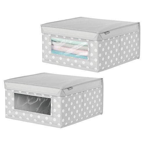 mDesign Juego de 2 cajas para guardar ropa – Práctico organizador de armario con tapa y ventana para el cuarto de los niños – Caja de tela para prendas, zapatos, juguetes, etc. – gris claro/blanco