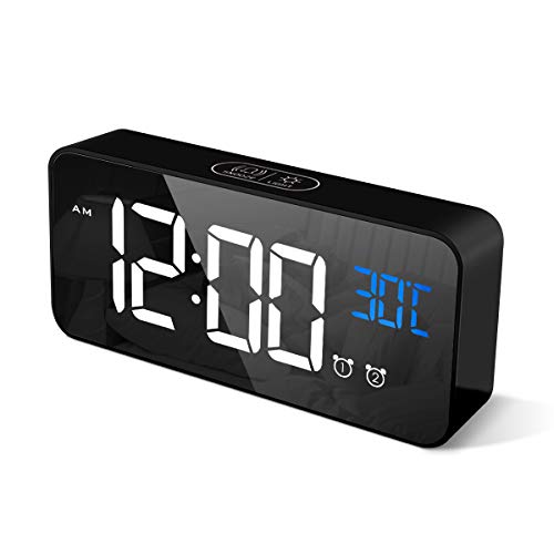CHEREEKI Reloj Despertador Digital, Despertador Alarma Dual Digital Alarm Clock con Temperatura, 4 Brillo Ajustable Función Snooze, Puerto de Carga USB, 12/24 Horas, 13 música (Negro)