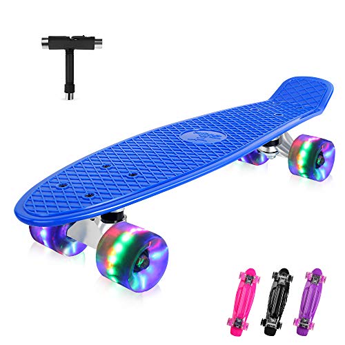 BELEEV Skateboard 55cm/22inch para Principiantes Adultos y Niños, Mini Cruiser Skateboard con All-in-One Skate T-Tool, Skateboard con 4 LED PU Ruedas(Azul)