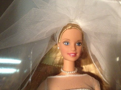 Barbie 1999 Blushing Bride