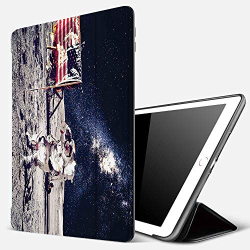 Funda iPad 10.2 Inch 2018/2019,Cosmonauta Estadounidense Galaxy con Bandera de EE. UU. En la Luna Piloto Digital Transbordador Espacial Discovery,Cubierta Trasera Delgada Smart Auto Wake/Sleep