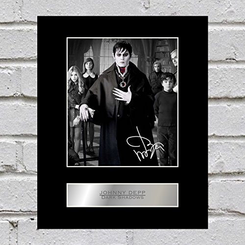 Johnny Depp - Fotografía firmada con diseño de sombras oscuras