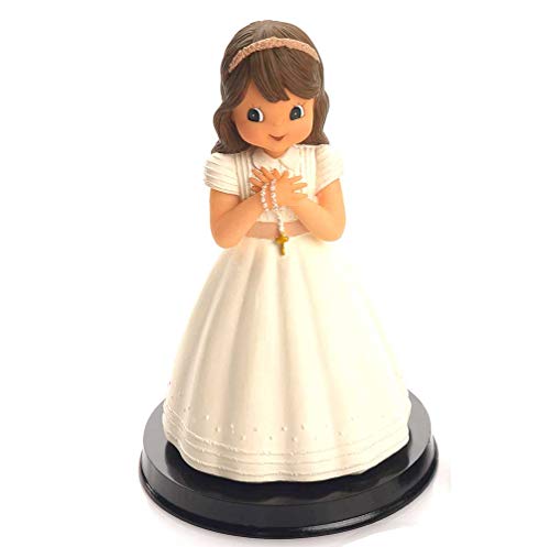 Figura tarta niña Comunión con vestido beig, detalles a juego cuerpo y falda. Recuerdo pastel Primera Comunión chica.
