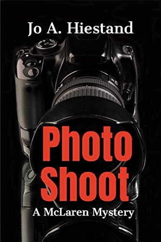 Photo Shoot (The McLaren Mysteries Book 9) (English Edition)