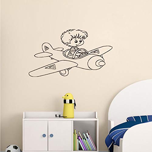 Etiqueta De La Pared  Para Las Habitaciones De Los Niños Boy Flying On Toy Plane Papel Autoadhesivo Calcomanías De Arte Con Un Tamaño De 60X34 Cm