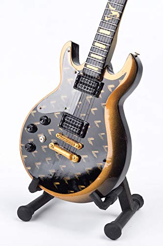Replicamusical guitarra en miniatura con soporte zacky vengeance del grupo Avenged Sevenfold dorada