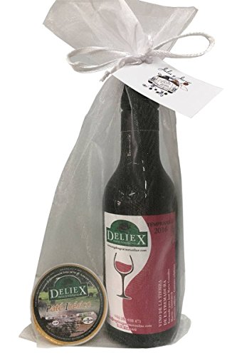 Detalle de vino tinto de Extremadura Deliex con monodosis de paté de 25 g en bolsa de organza para invitados de eventos (Pack 24 ud)