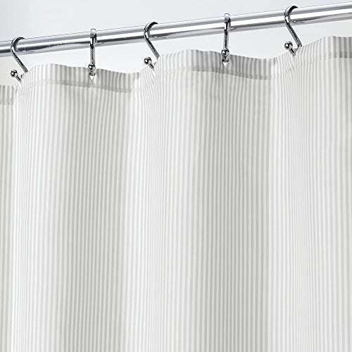 mDesign Cortinas para ducha o bañera – Elegante cortina de baño de tela de 183 cm x 183 cm – Clásico accesorio de baño con orificios reforzados – blanco grisáceo