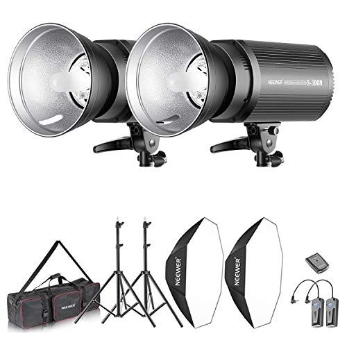 Neewer Flash Estroboscópico 600W Kit Iluminación:(2)300W Monoluz (2)Reflector (2)Soporte de Luz (2) Softbox (2)Lámpara de Modelado (1)RT-16 Disparador Inalámbrico (1)Bolsa