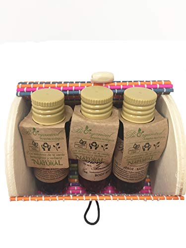 Gel, Champú y Bodymilk botes de pet de 30 ml cada uno con cofre colores de mimbre (Pack 24 ud)