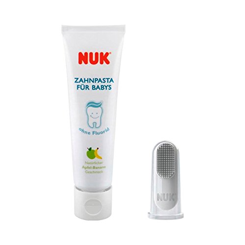 NUK 10256396 - Juego de higiene dental para bebé (pasta de dientes de manzana y plátano y cepillo de dientes para dedo, sin BPA, una unidad)