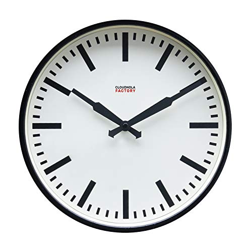 Cloudnola Factory Reloj de Pared Inspirado por los Antiguos Relojes de Fabricas – Metal - Negro y Blanco - 30 cm – Silencioso – Movimiento de Quartz -Pilas - Estilo Estación