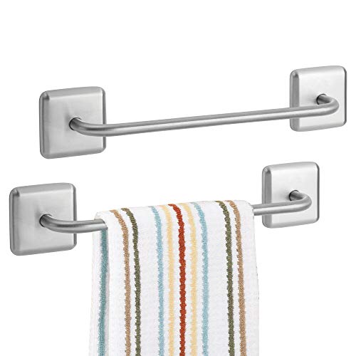 mDesign Juego de 2 toalleros adhesivos para baño y cocina – Elegante toallero de barra de acero inoxidable para paños de cocina y toallas – Accesorios de baño sin taladro – plateado