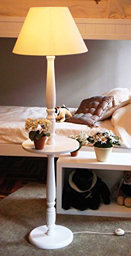 Greca Lámpara de pie Lacada Color Blanco. Ideal para Habitaciones Infantiles. Medidas (Ancho/Fondo/Alto): 36 * 36 * 144 cms.