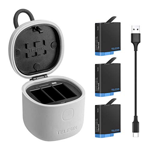 AuyKoo Cargador de Batería para GoPro Hero 8 7 6 5 Black, Cargador de 3 Canales (Prueba de Agua) con Lector Tarjeta de Memoria SD, 3 Batería de Repuesto y Type-C USB Cable