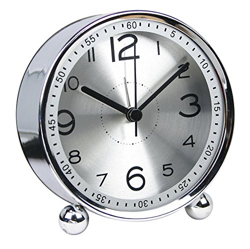 Reloj despertador, reloj de mesa de 4 pulgadas, ultra silencioso de metal pequeño con luz nocturna, reloj de cuarzo de estilo clásico retro, reloj despertador de viaje