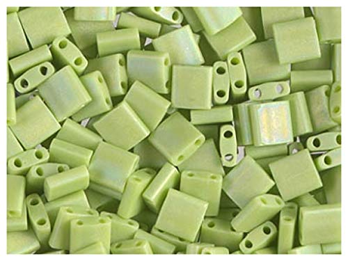 Miyuki Tila Beads, 5x5mm, 10 gr, Cuentas de Vidrio cuadradas japonesas, Dos Agujeros, Matte Opaque Chartreuse AB (Frosted Rainbow Grayish Green)