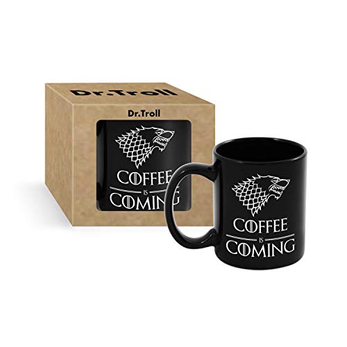 Taza, Mug Fan Art Coffee is Coming y el huargo Stark. para Fans de Juego de Tronos