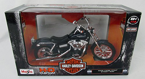 Harley Davidson 2006 FXDBI DYNA Street Bob - Modelo a escala 1:12