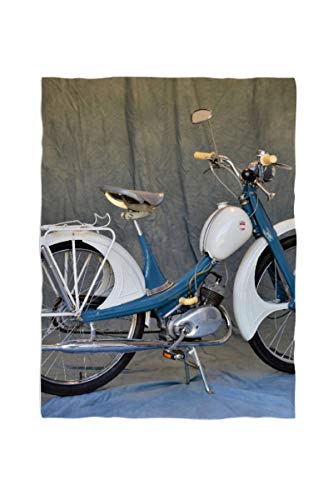 fotobar!style Manta de forro polar con foto de tamaño pequeño, aprox. 100 x 135 cm, con dobladillo de un diseño del calendario NSU Quickly – Mi ciclomotor