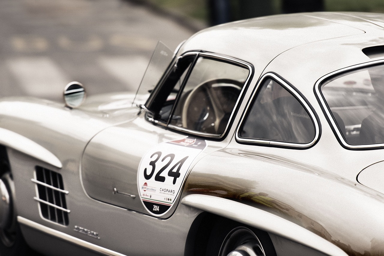 ¿Cuánto cuesta un Mercedes 500?