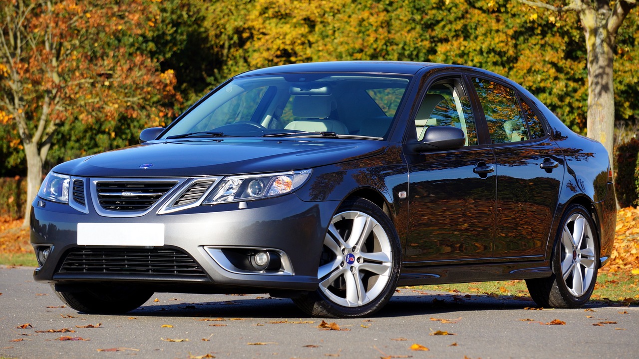 ¿Cuánto consume un Saab 93?