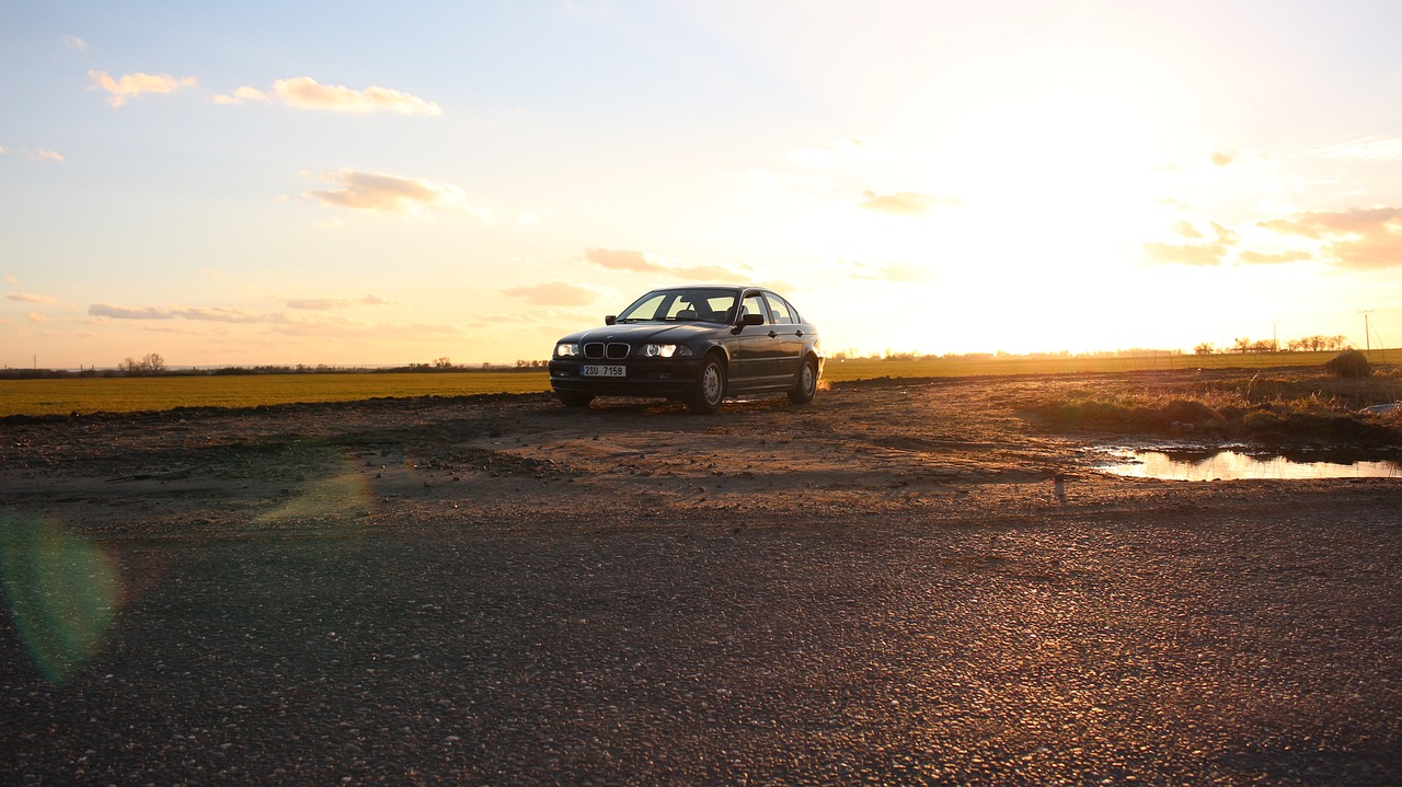 ¿Qué pila lleva el mando del BMW e46?