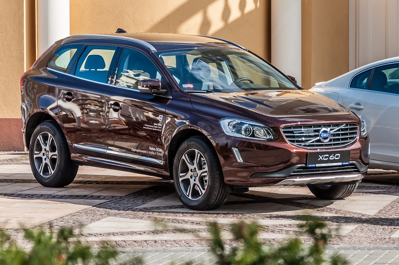 ¿Qué marca de motor tiene el VOLVO S40?