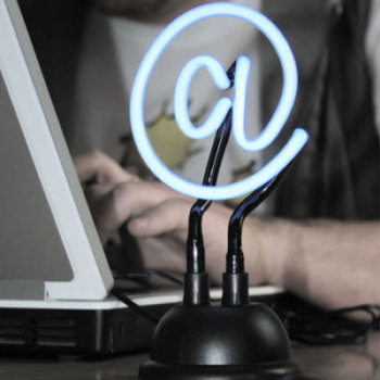 lámpara al estilo correo electrónico