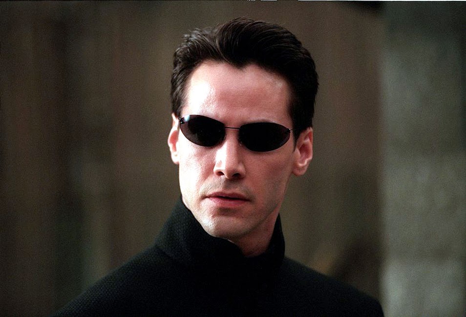el protagonista de Matrix en una escena de la película