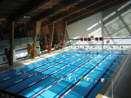 interior de una piscina
