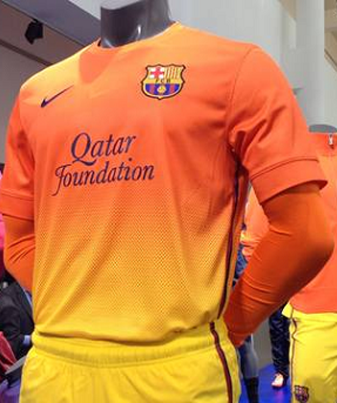 la segunda equipación del Barça 2012/2013