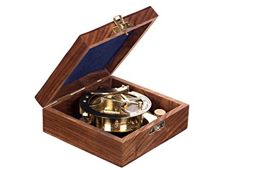 Brújula náutica decorativa y completamente funcional 13109 de latón con reloj solar en caja de madera de regalo. Aspecto náutico, barco, barco, marítimo, nostálgico. Brújula náutica decorativa y completamente funcional 13109 de latón con reloj solar en caja de madera de regalo. Aspecto náutico, barco, barco, marítimo, nostálgico.