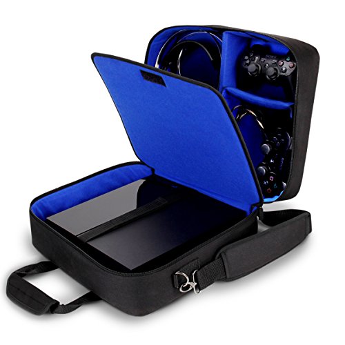 USA GEAR Funda Bolsa de Transporte de Consolas Compatible con Todos los Modelos de PS4 y PS3 - Correa de Hombro Acolchada y Almacenamiento de Accesorios para Controladores, Cables y Auriculares - Azul