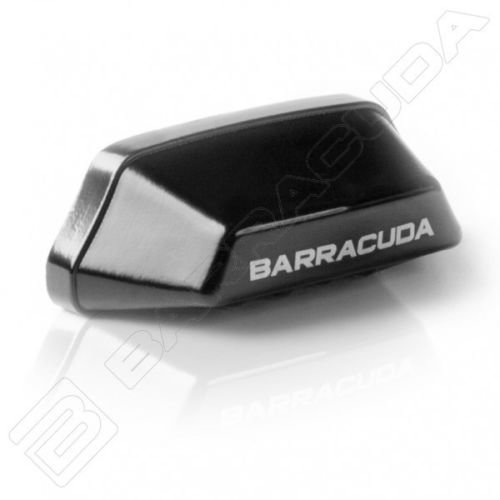 Barracuda - Iluminador portamatricula Fabricado en Aluminio Color Negro.