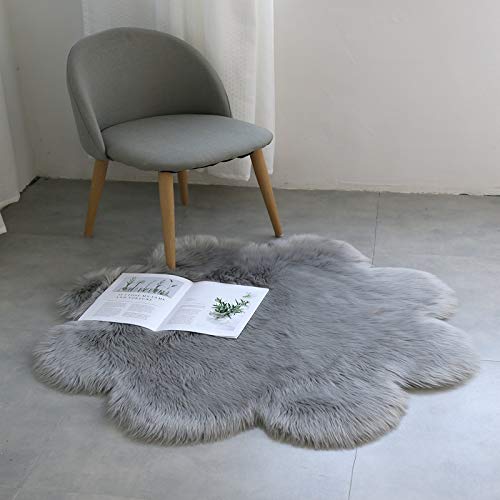 DQMEN Piel de Cordero Oveja/Sheepskin Rug Cordero, imitación mullida Alfombras imitación Piel sintética Deko Piel,para salón Dormitorio baño sofá Silla cojín (F,Gris, 45 X 45 CM) DQMEN Piel de Cordero Oveja/Sheepskin Rug Cordero, imitación mullida Alfombras imitación Piel sintética Deko Piel,para salón Dormitorio baño sofá Silla cojín (F,Gris, 45 X 45 CM)