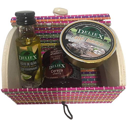 Baúl de mimbre multicolor con mermelada de cereza, aceite de oliva y monodosis de paté ibérico (Pack 24 ud)