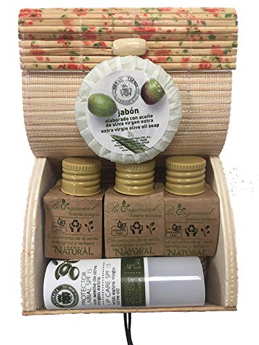 Baúl de flores con cosméticos de aceite de oliva, protector labial, gel de baño, champú, bodymilk y pastilla de jabón (Pack 24 ud)