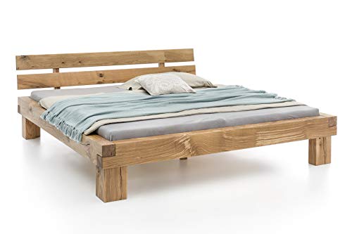 Cama doble de madera maciza en roble salvaje macizo.