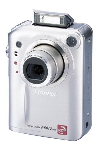 Fujifilm FinePix F601 Cámara digital de 3 MP (SCCD) con zoom óptico de 3 aumentos