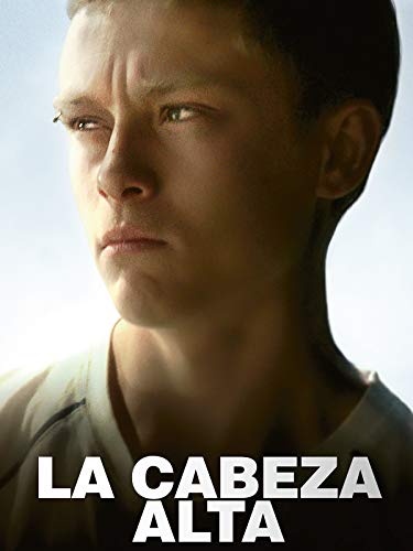 La cabeza alta