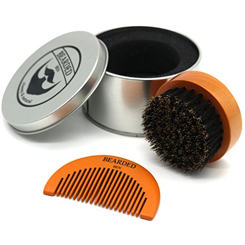 BEARDED BEN Cepillo de la barba con cerdas de jabalí y caja de almacenamiento de alta calidad para el cuidado profesional de la barba, Teca Brown, diámetro: 6.3 cm BEARDED BEN Cepillo de la barba con cerdas de jabalí y caja de almacenamiento de alta calidad para el cuidado profesional de la barba, Teca Brown, diámetro: 6.3 cm