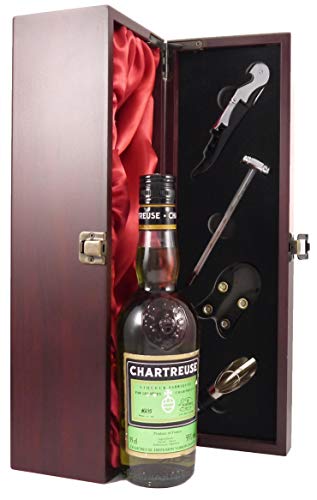 Green Chartreuse (1/2 bottle) en una caja de regalo forrada de seda con cuatro accesorios de vino, 1 x 375ml