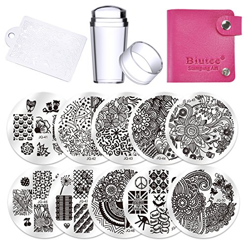 Biutee Estampacion Uñas de Acero Inoxidable con 10 Placas + 1 Estampador +1 Raspador +1 Funda en la que se Pueden Guardar 24 Placas (el Color Azar) Biutee Estampacion Uñas de Acero Inoxidable con 10 Placas + 1 Estampador +1 Raspador +1 Funda en la que se Pueden Guardar 24 Placas (el Color Azar)