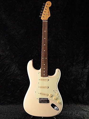 Fender Japan Exclusive Series / Classic 60's Stratocaster VWH Color blanco