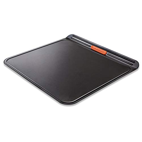 Le Creuset 941021151 Bandeja Antiadherente para Galletas, Doble Capa, 38 x 35,5 cm, Libre de PFOA, Resistente a ácidos, Revestimiento de Acero al Carbono, recubierta, Gris/Naranja Le Creuset 941021151 Bandeja Antiadherente para Galletas, Doble Capa, 38 x 35,5 cm, Libre de PFOA, Resistente a ácidos, Revestimiento de Acero al Carbono, recubierta, Gris/Naranja