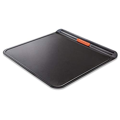 Le Creuset 941021151 Bandeja Antiadherente para Galletas, Doble Capa, 38 x 35,5 cm, Libre de PFOA, Resistente a ácidos, Revestimiento de Acero al Carbono, recubierta, Gris/Naranja